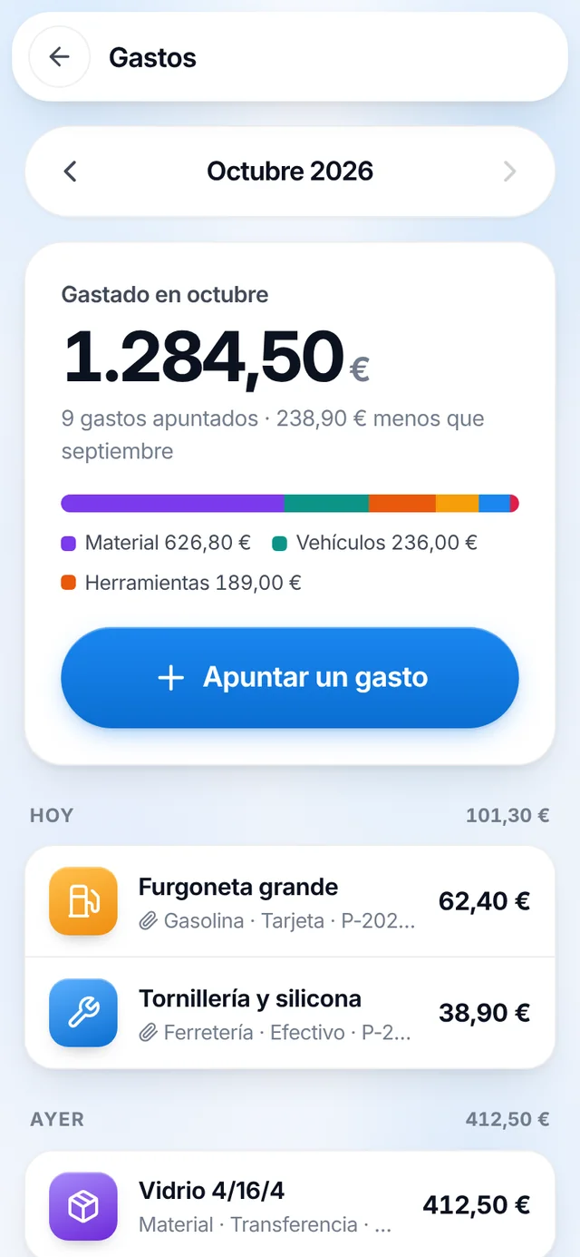 Pantalla de gastos en IndustrIA, en el móvil